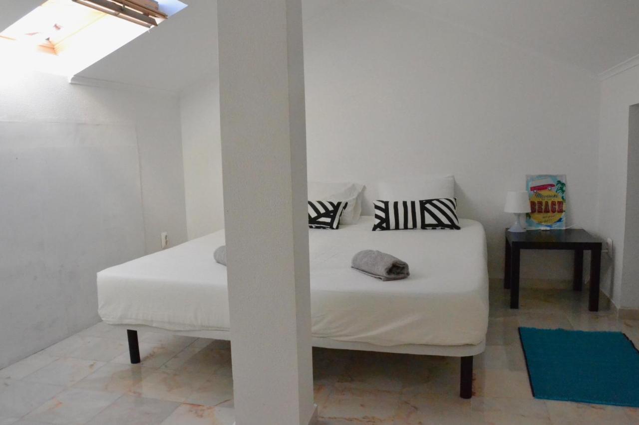 Mahara Caparica Surf Camp Exterior photo
