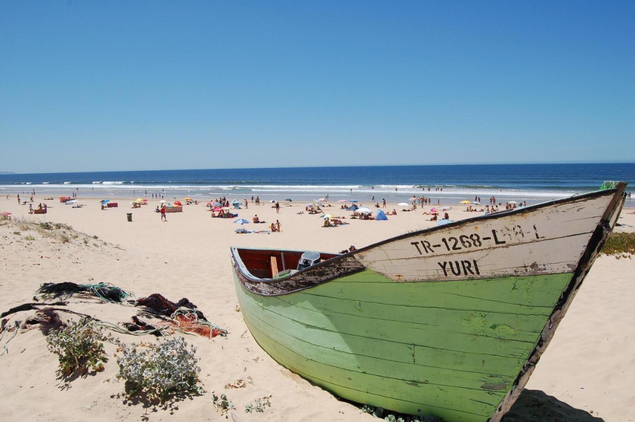 Mahara Caparica Surf Camp Exterior photo